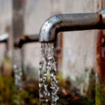 Alertan sobre baja en la distribución de agua